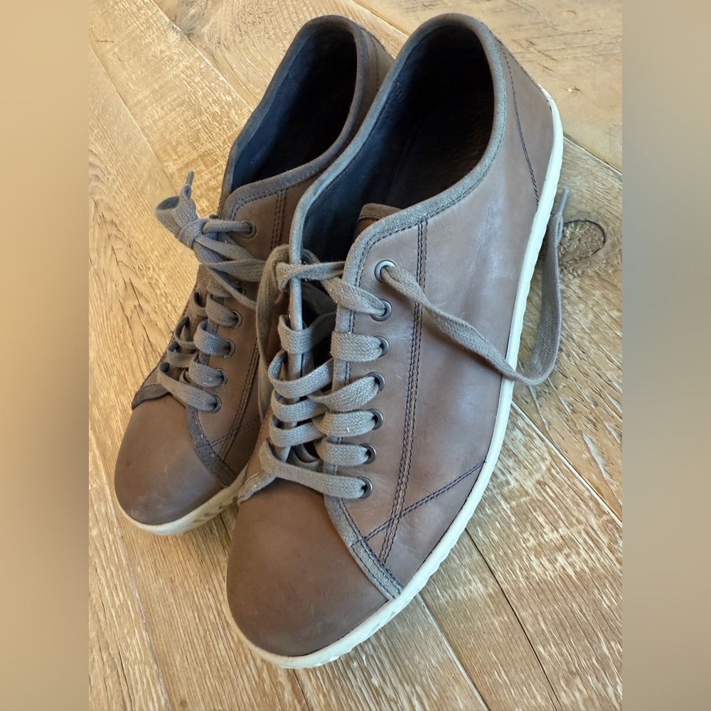 John Varvatos Brown Gray Leather Lace-Up Sneakers 10.5 - Picture 3 of 9